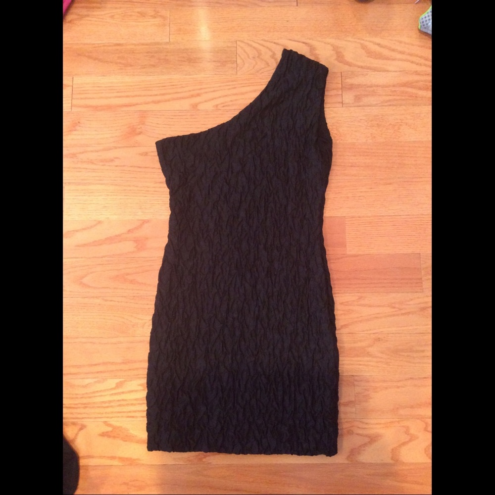 Fun one shoulder black dress!
